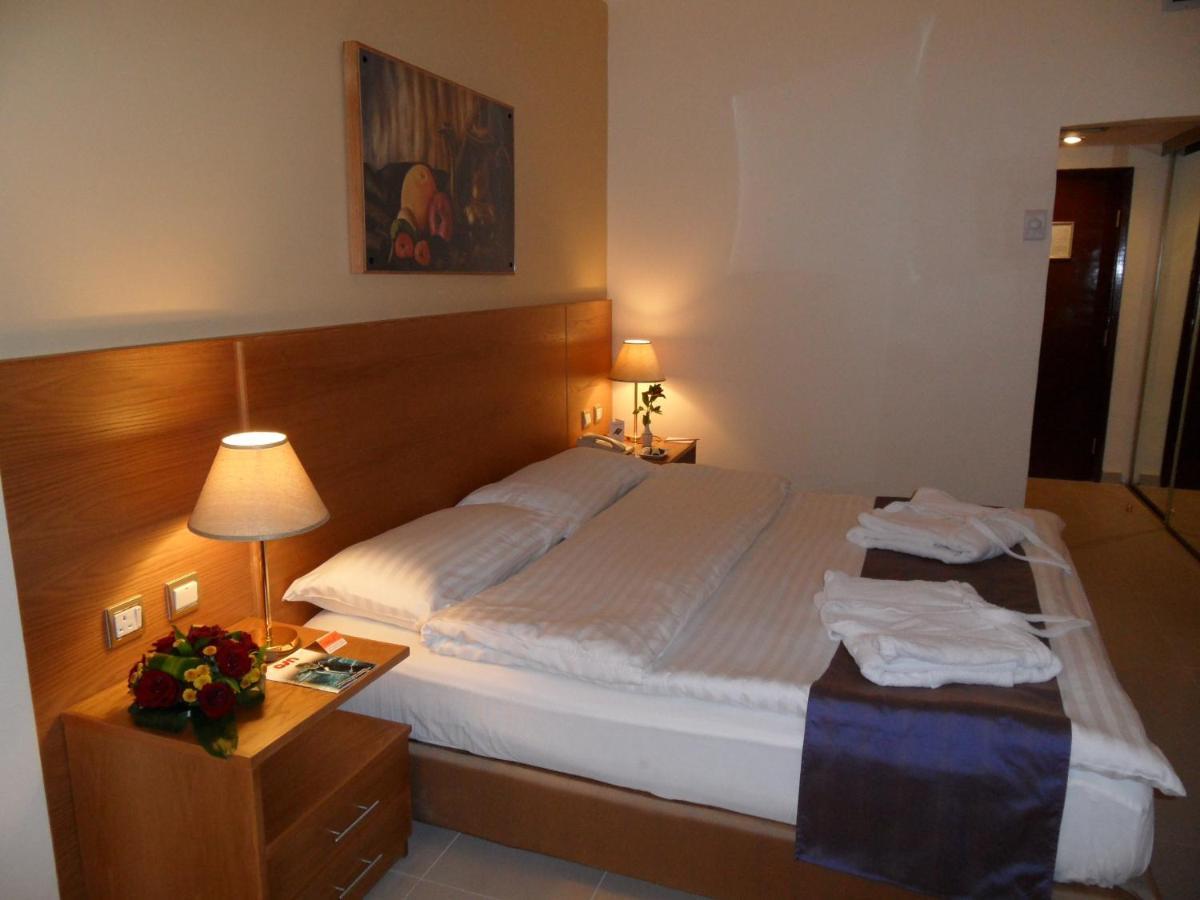 Aqaba Gulf Hotel ภายนอก รูปภาพ