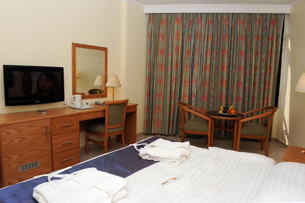 Aqaba Gulf Hotel ภายนอก รูปภาพ